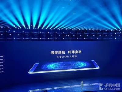 11月新機潮來襲 堅果Pro2與一加5T領銜，科技界競爭再升溫